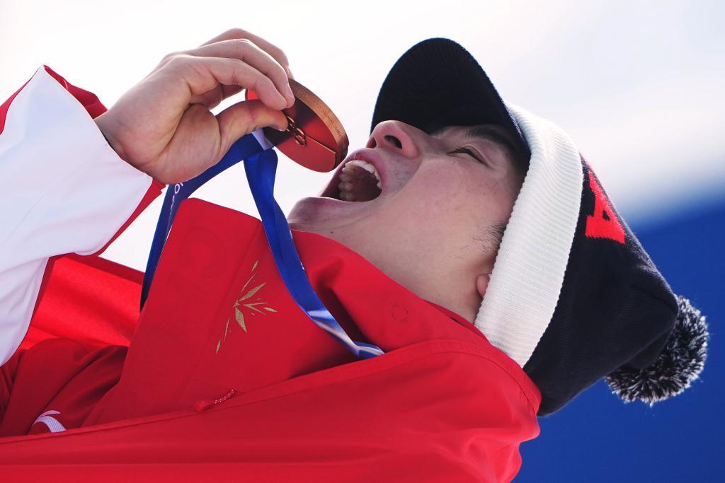 开云体育官方网站下载-首届冬奥会斩获两枚奖牌，李天马为自己画下了新的起跑线